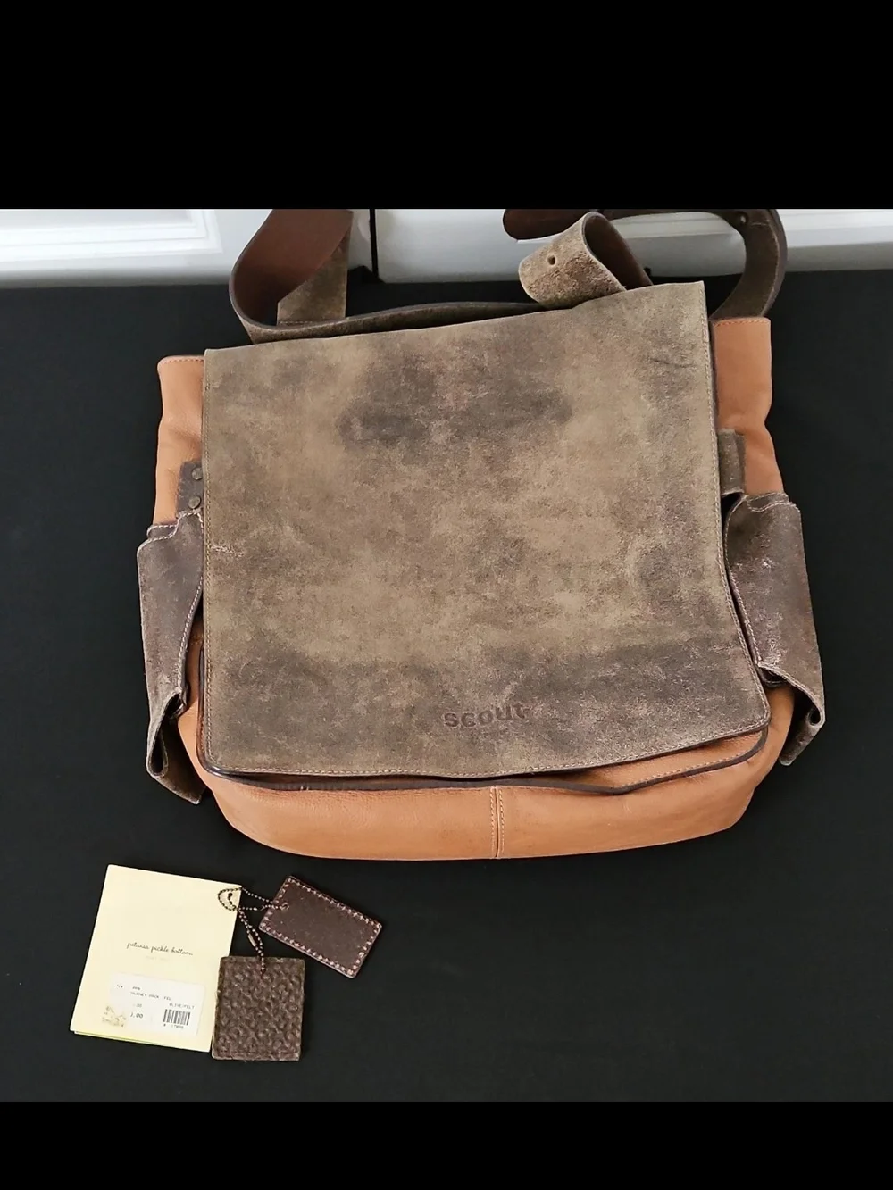 Petunia Pickle Bottom Leather Scout Brown Journey Messenger Bag Adjustable Strap